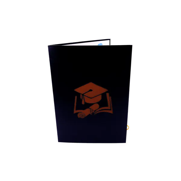 promoce_front.jpg 3D üdvözlőlap – Diplomaosztó